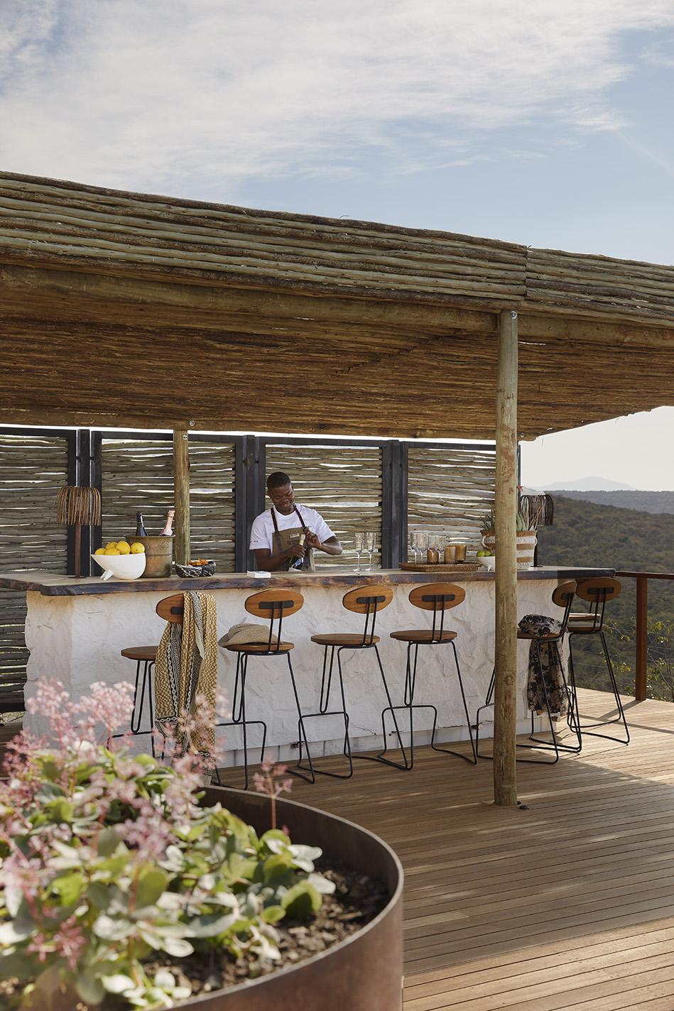 Main lodge Exterior pool bar (1)